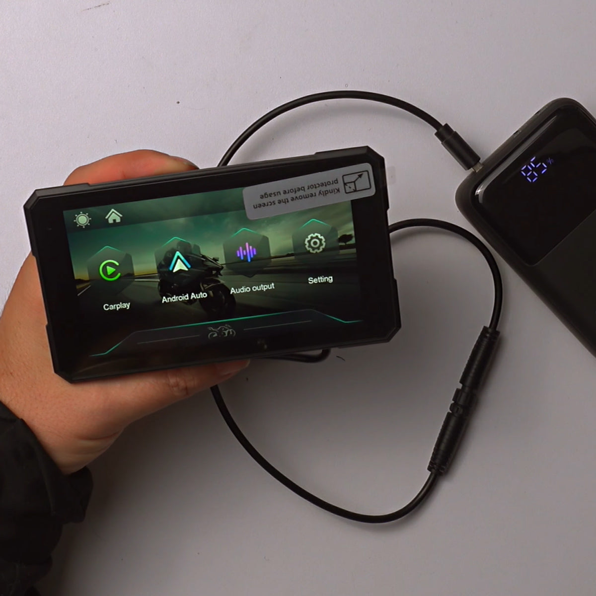 Linkifun Motorcycle Navigation Screen Series featuring wireless CarPlay, Android Auto, GPS navigation, and quick-release mounting design