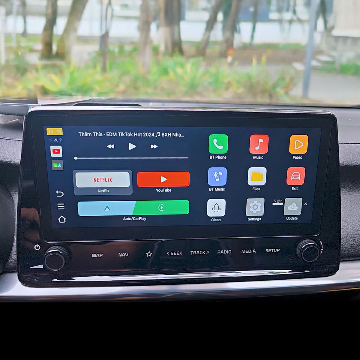 Linkifun Android 15 Smart Box Series for cars, featuring high-speed performance, large memory, Google Play apps, and advanced in-car entertainment