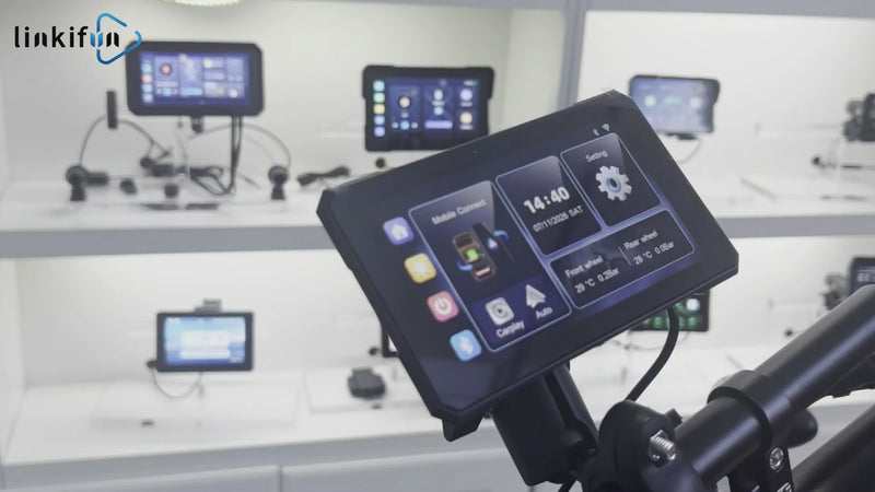 Linkifun MT15 motorcycle navigation screen magnetic mount installation and removal demonstration.